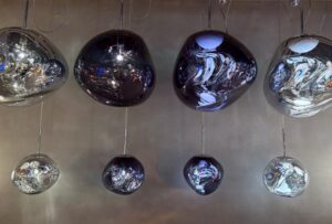 青山のカフェ&ショールーム